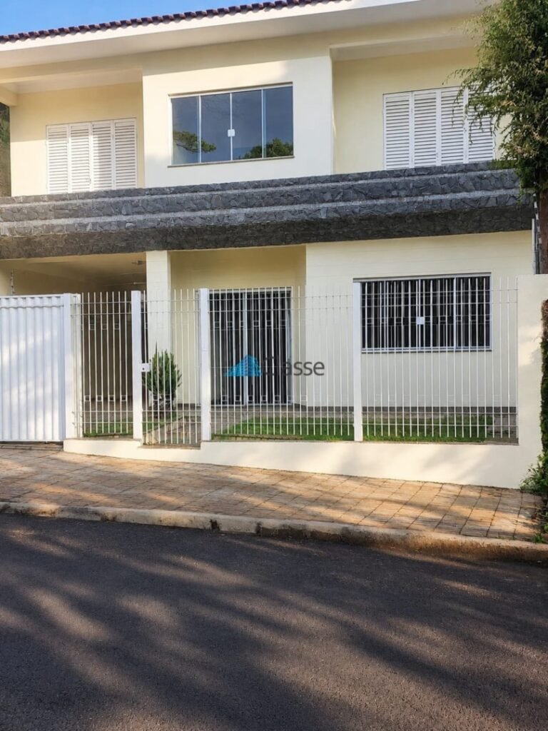Sobrado–4 quartos–Zona 02