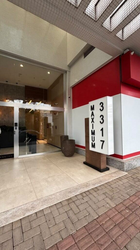 Sala Comercial–Centro Empresarial Maximum–50 m²–Zona 01